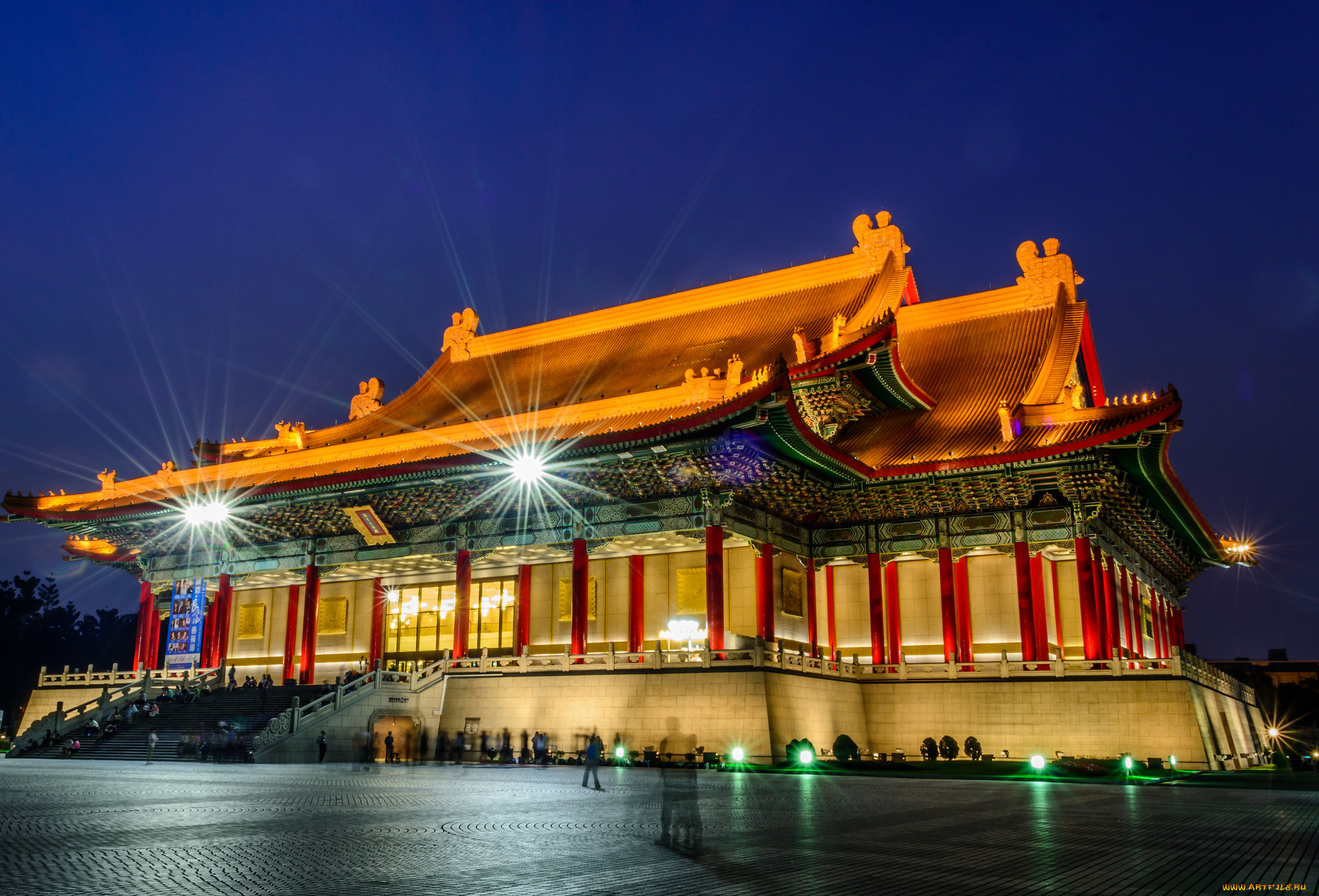 Китай 0. Красный театр Тайбэй. Традиционный театр Китая. National Theater and Concert Hall, Taipei. Традиционный китайский театр здание.